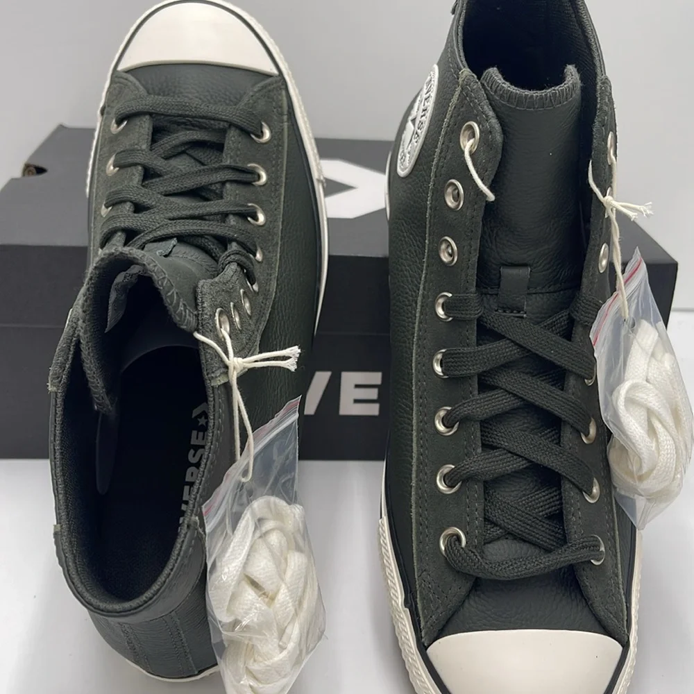 Converse Men's High-Top Sneakers A14810C
CTAS WIDE HI
DENSE CANOPY/EGRET/BLACK - Picture 12 of 16